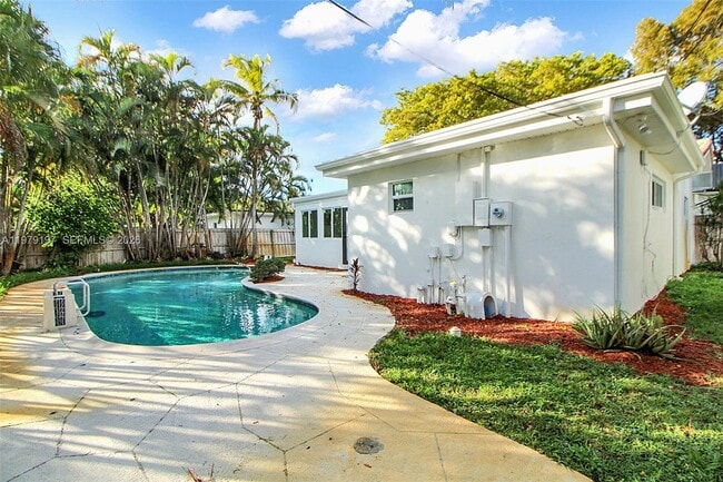 Building Photo - 5300 Adams St