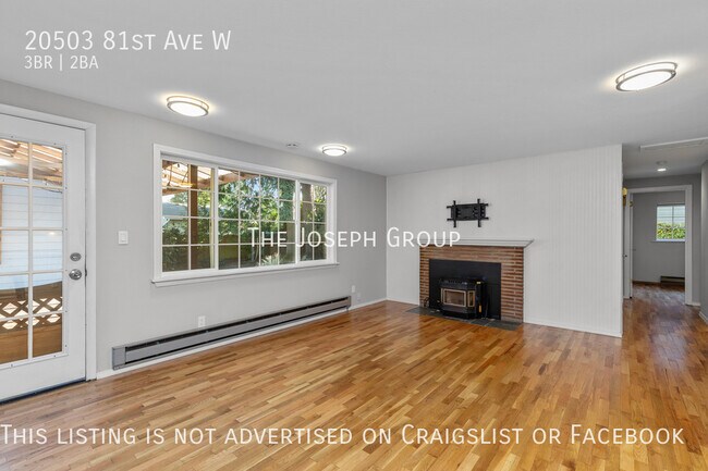 Building Photo - Open and bright 3 bed/1.75 bath in Edmonds!
