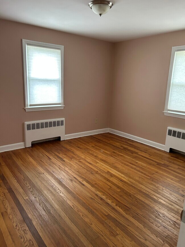 Formal dining room - 6316 Main St
