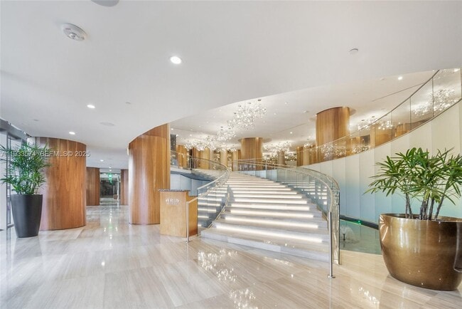 Building Photo - 488 NE 18th St