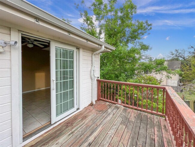 Building Photo - 12010 Shady Springs Rd