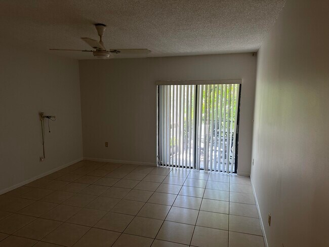 Building Photo - 3605 S Ocean Blvd
