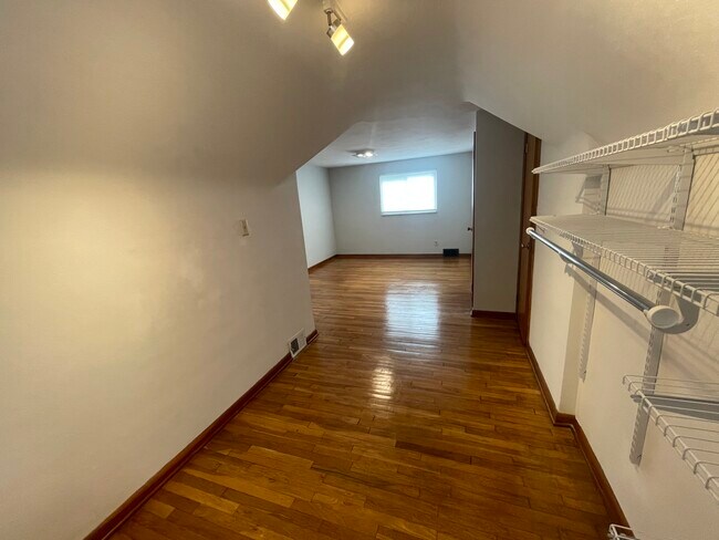 Master bedroom. - 1630 Fiat St