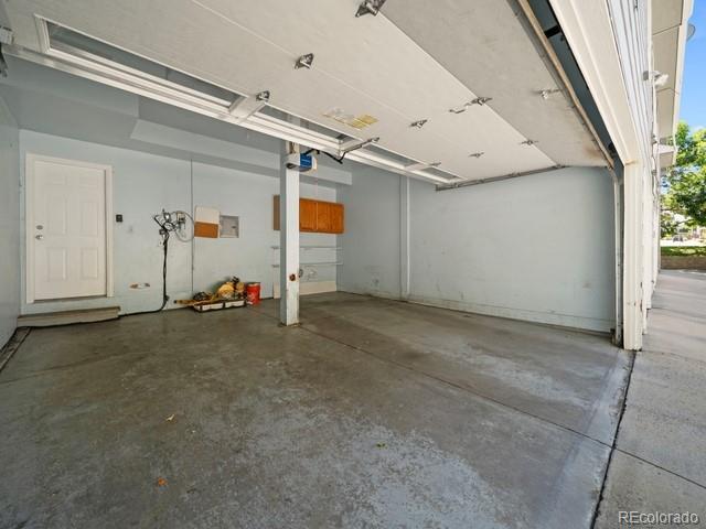 Building Photo - 1080 S Walden Way