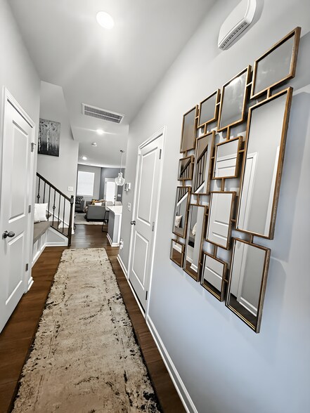 Building Photo - 14013 Castle Nook Dr