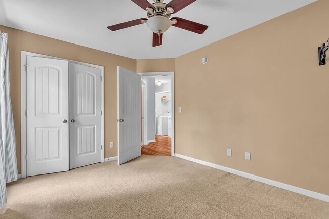 Building Photo - 477 Sand Ridge Rd