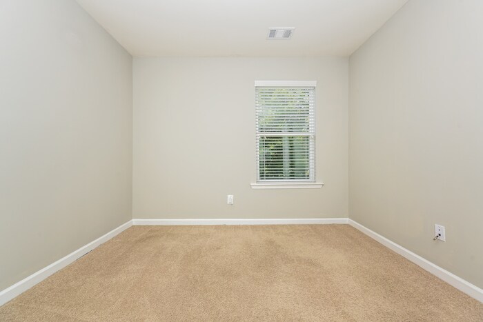 Building Photo - 2915 Emme Ct