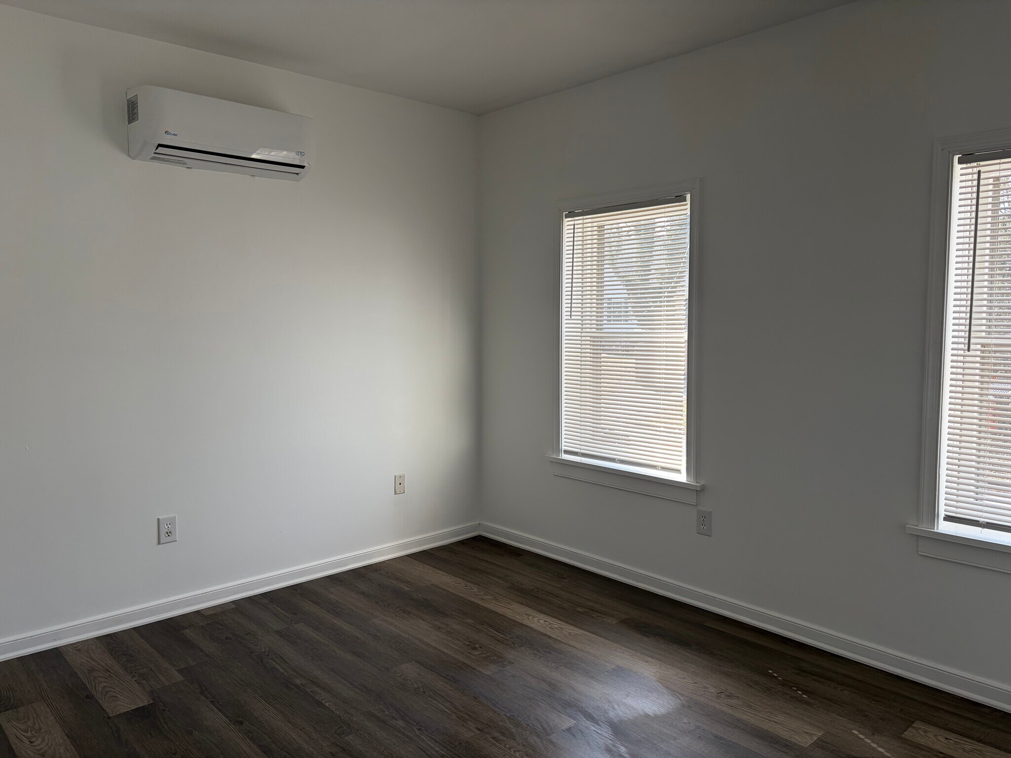 Building Photo - 659 Pegram St