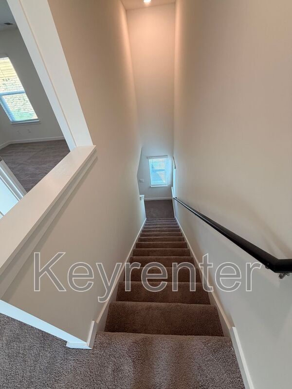 Building Photo - 7033 Randleman Dr