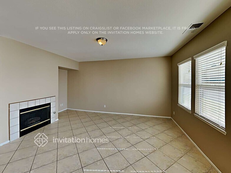 Building Photo - 33087 Rose Quartz Cir