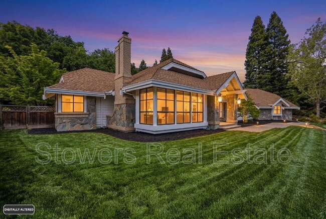 Building Photo - 618 Banister Ln