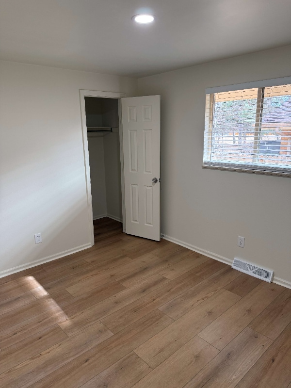 Building Photo - 5868 Newcombe Ct