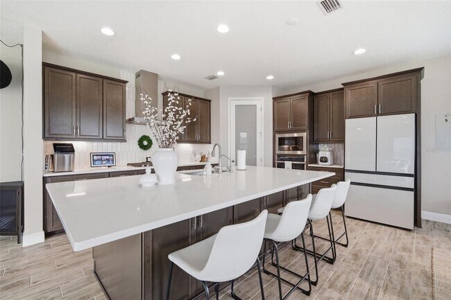 Building Photo - 6396 Roadstead Ct