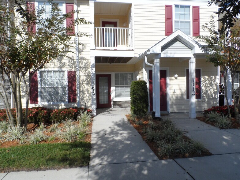 Building Photo - 575 Oakleaf Plantation Pky