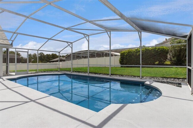 Building Photo - 5424 Loma Vista Dr E