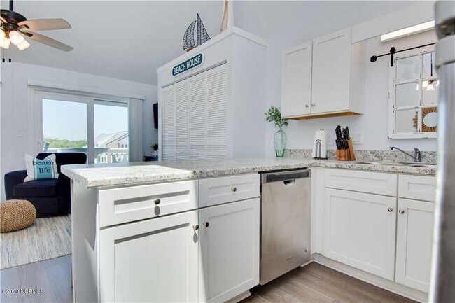 Building Photo - 9201 Coast Guard Rd