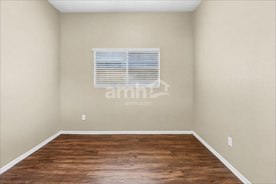 Building Photo - 2548 W Spencer Run
