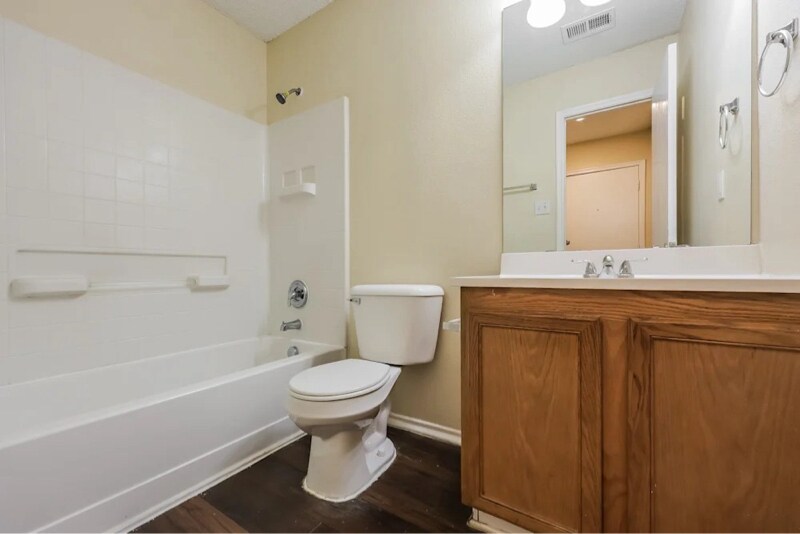 Building Photo - 308 Blairwood Dr