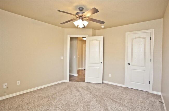 Building Photo - 4095 W Spring House Dr