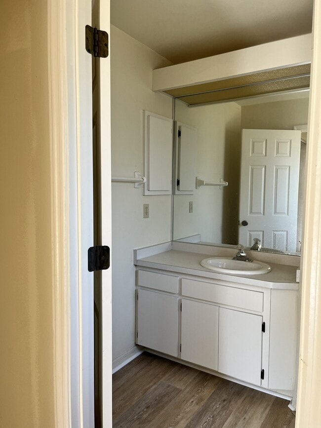 Building Photo - 4993 Reagen Way