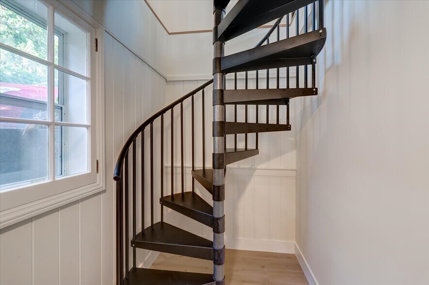 Building Photo - 2615 Stevens St