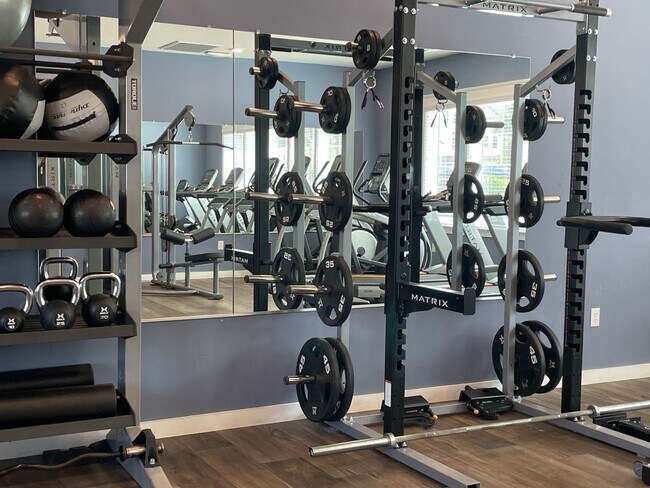 Building Photo - Heron | 3 Bed 2.5 Bath | Garage | 1800 sf | $2699-$3104 | 6, 7, 8, 9, 11, 12, 13, 14, 15 and 18 m...