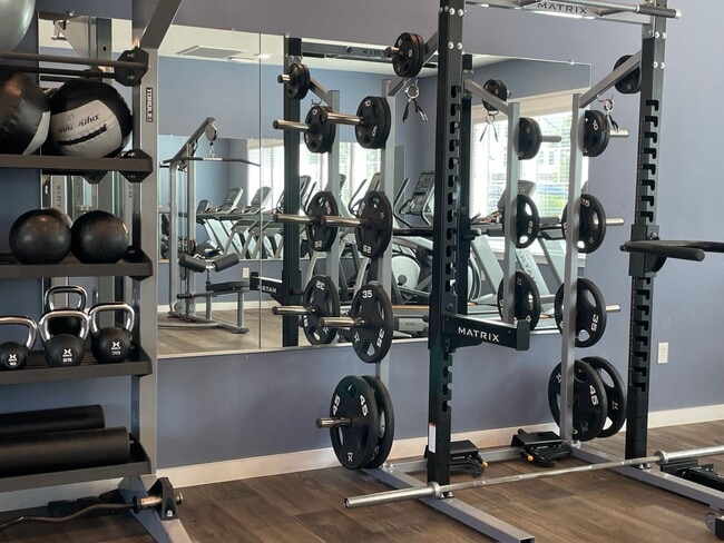 Building Photo - Wren | 3 Bed 2.5 Bath | Garage | 1729 sf | $2831 - $3114 | 8, 9, 10, 12, 14, and 15 month lease t...