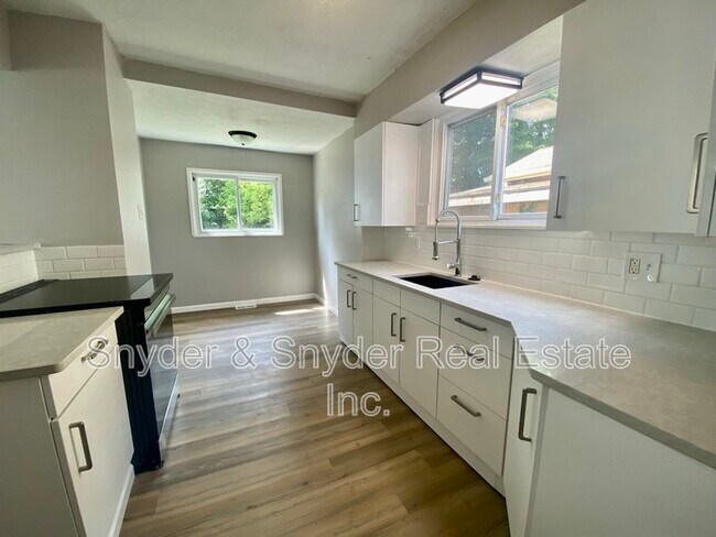Building Photo - 1062 Pitkin Ave