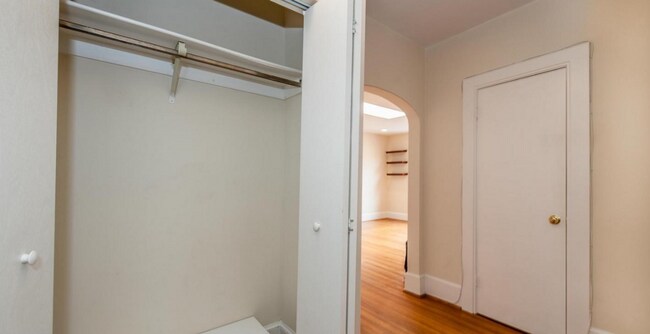 Building Photo - Dashing Dupont Circle 1 Bedroom Apt with skylights and building roof deck.