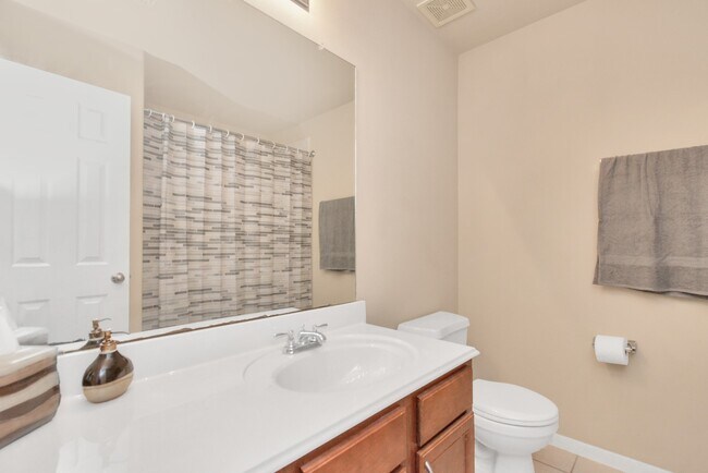 Building Photo - 25206 Hazel Ranch Dr