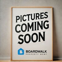 Building Photo - 422 Brookside St