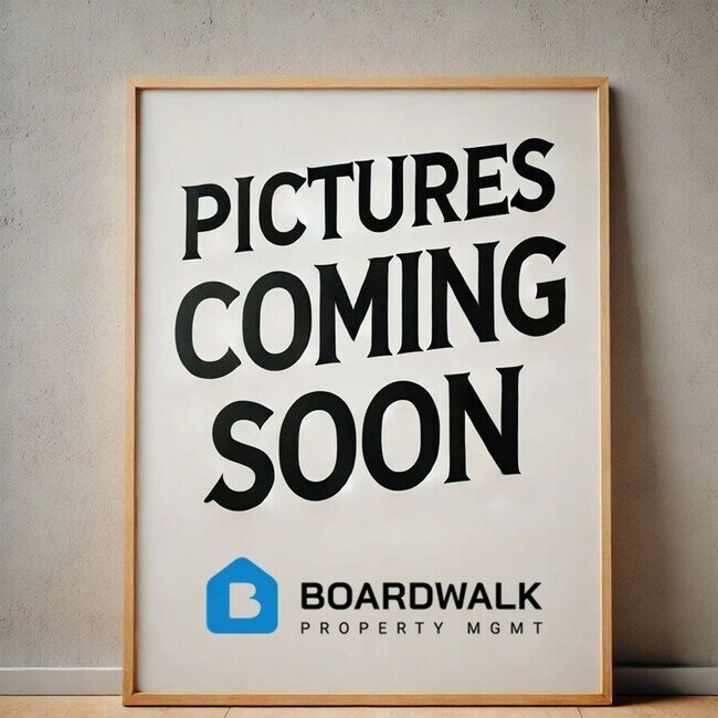 Primary Photo - 4413 Forrest Hill Rd