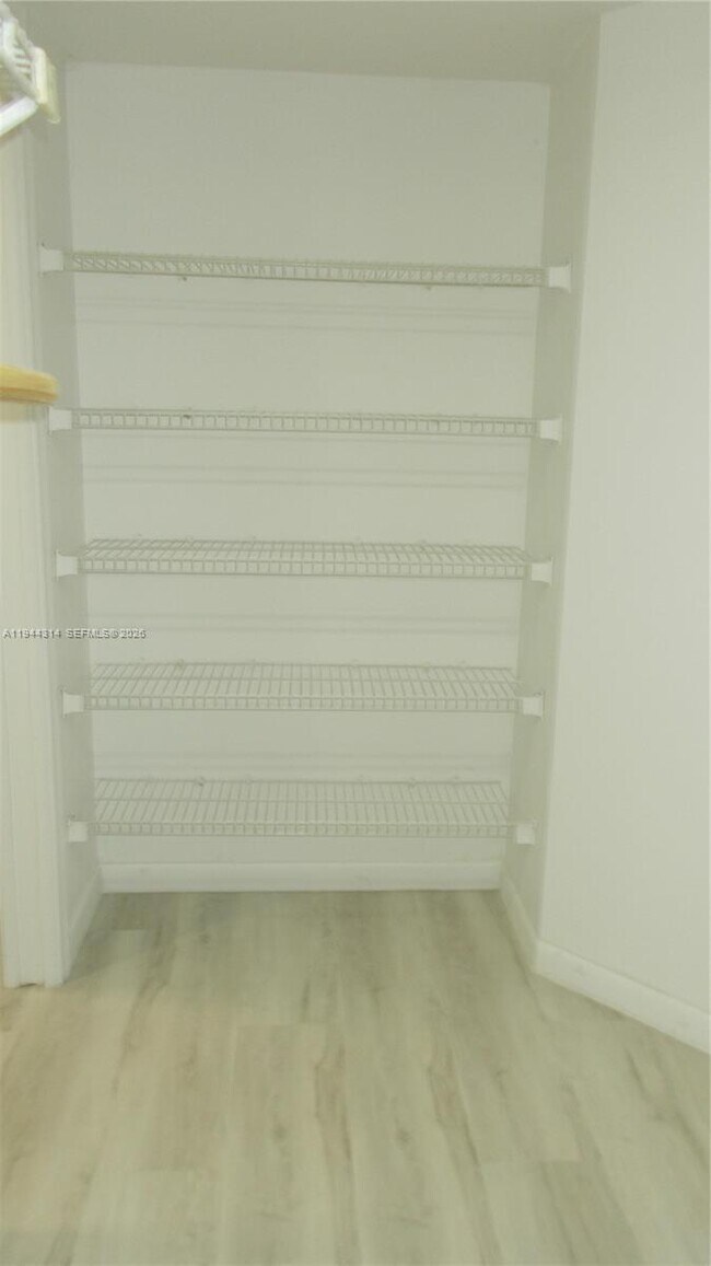 Building Photo - 300 SW 130th Terrace