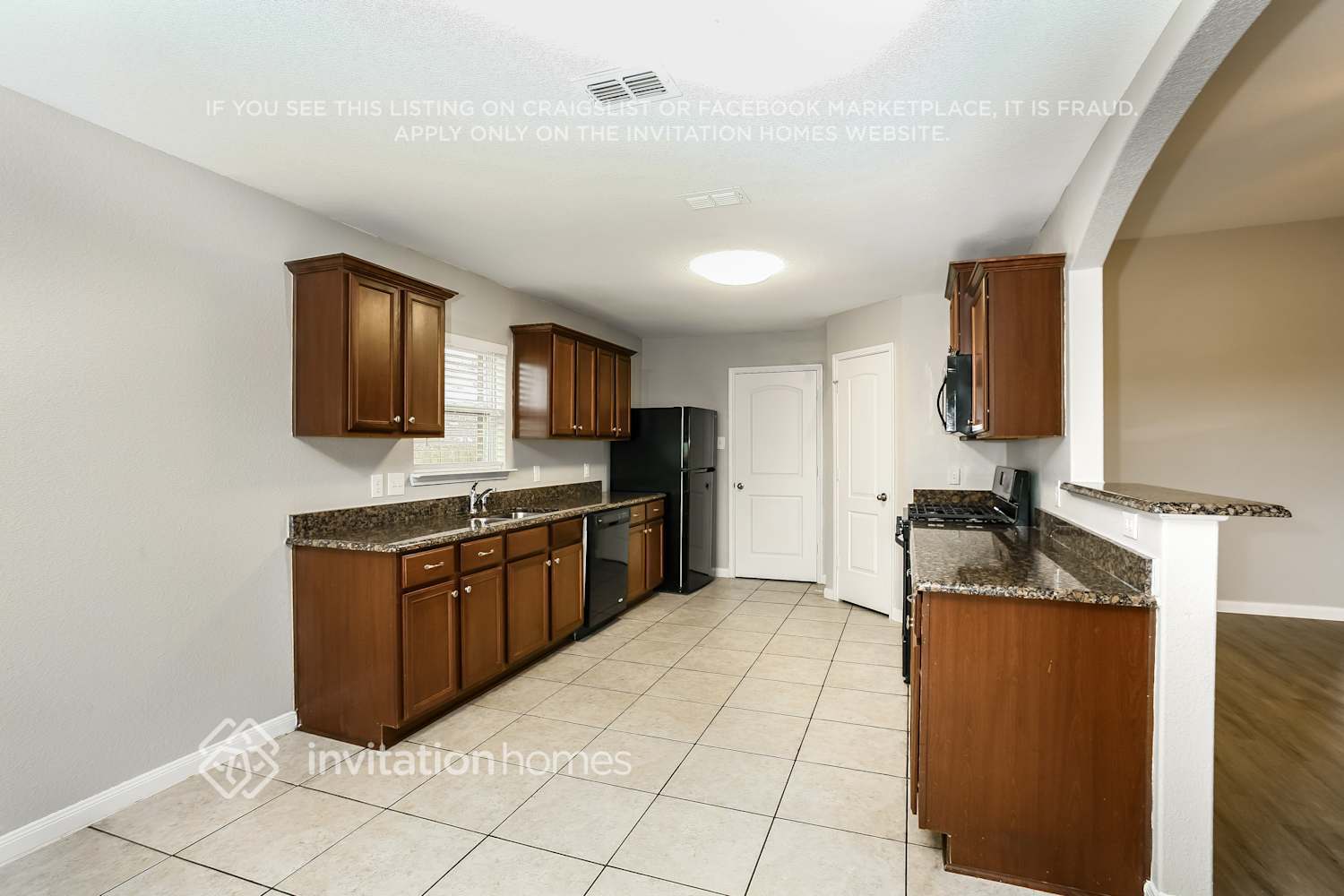 Building Photo - 2114 Bluebell Dr
