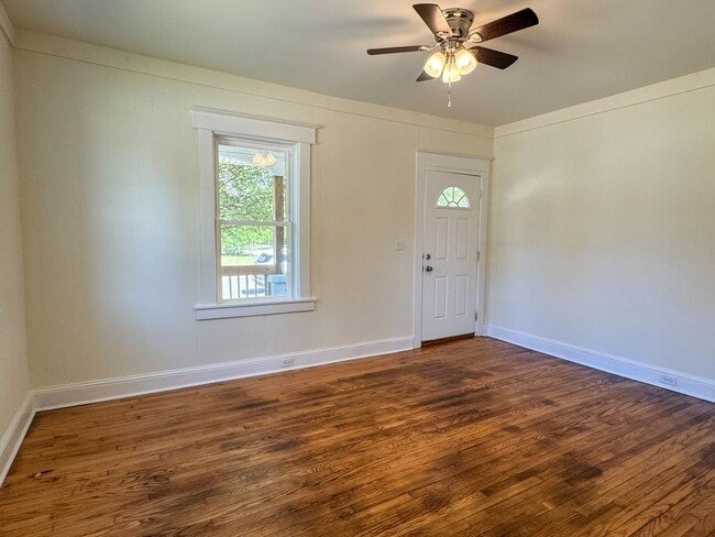 Building Photo - 1014 Hamilton Ave