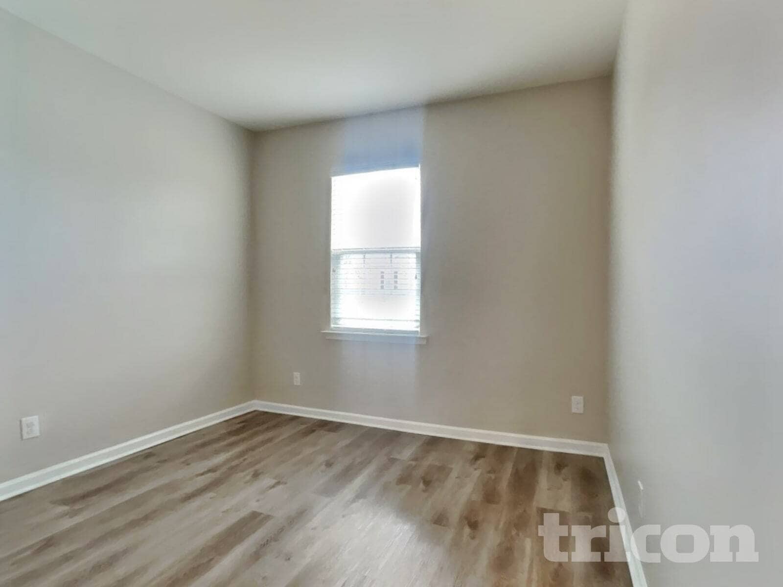 Building Photo - 923 Avondale Dr
