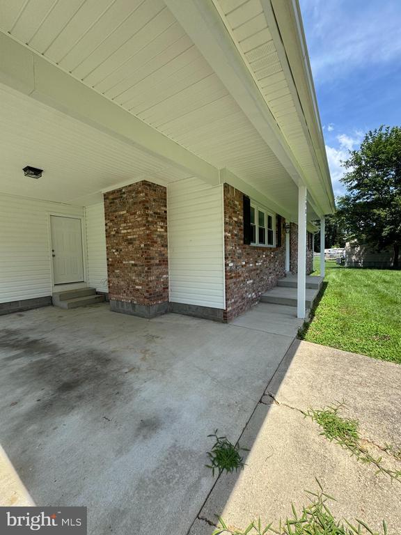 Building Photo - 29831 Lee Rd
