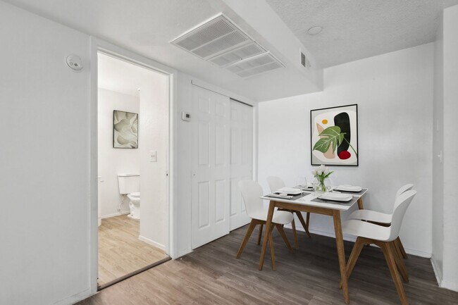 Interior Photo - Two | Five Greenway Apartments