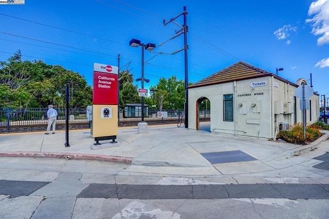 Building Photo - 153 California Ave