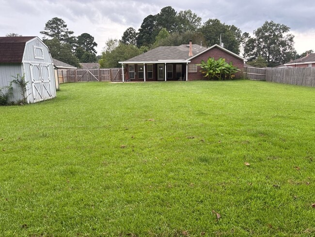 Building Photo - 151 Gilder Ct