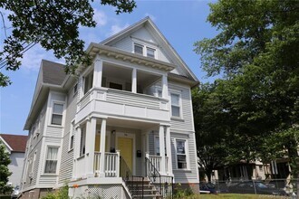 Building Photo - 79 Division St