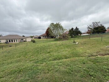 Building Photo - Amazing 4BR House with 3 Car Garage