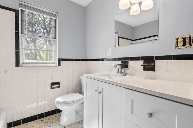 Building Photo - 75 Saltonstall Pkwy