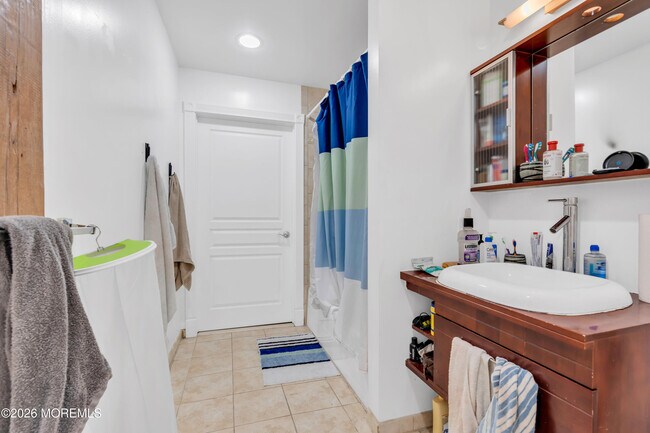 Building Photo - 300 Emory St