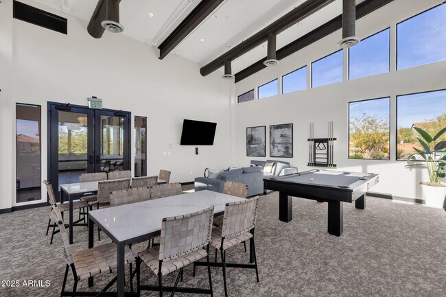 Building Photo - 5823 E Rose Garden Ln