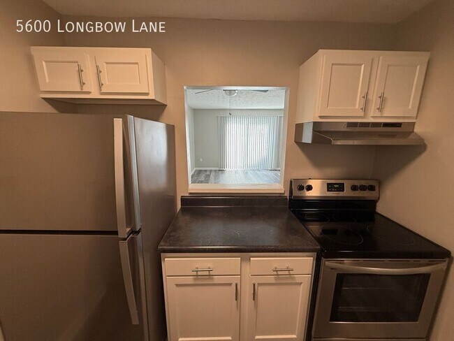 Building Photo - 5600 Longbow Ln