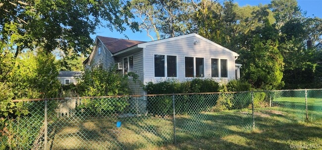 Primary Photo - 177 Magnolia Dr