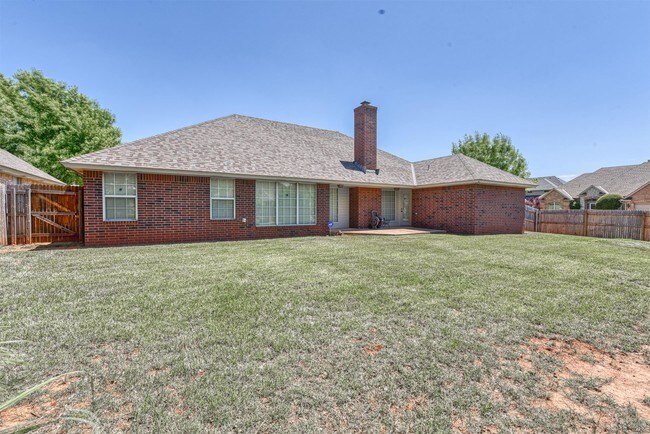 Building Photo - 15501 Arbuckle Heights