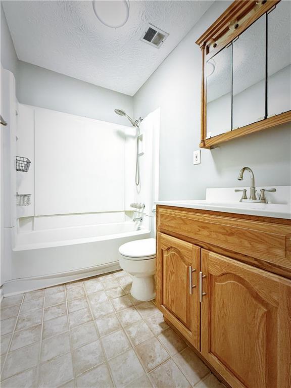 Building Photo - 2875 Torreya Way SE