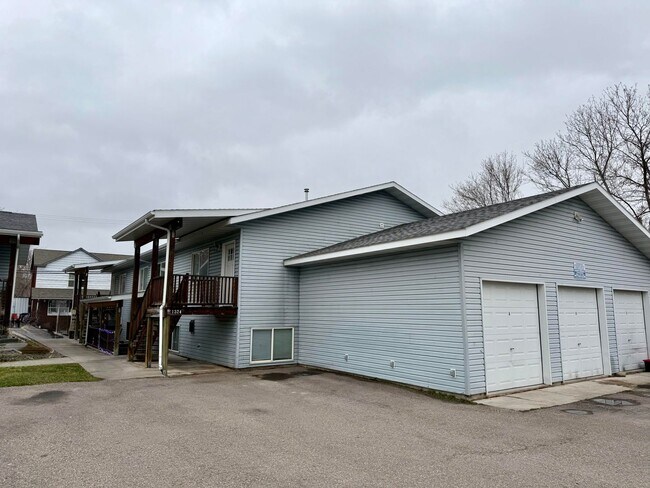 Building Photo - 1324 S 2nd St W